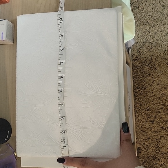 Dior White Floral Pouch Beauté - Picture 6 of 7